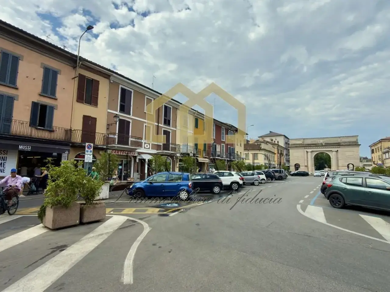Stalla - Scuderia in Piazza Papa Giovanni XXIII 5, Crema, {3} - Foto 1