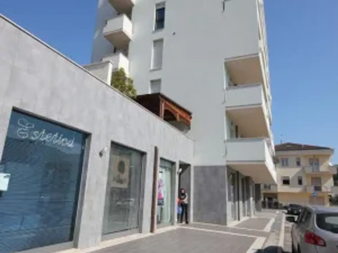 Negozio in Via Sele, Montesilvano, {3} - Foto 1