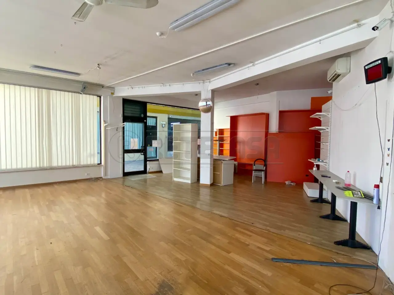 Palazzina commerciale in Via Tomaso Albinoni 21, Vicenza, {3} - Foto 2