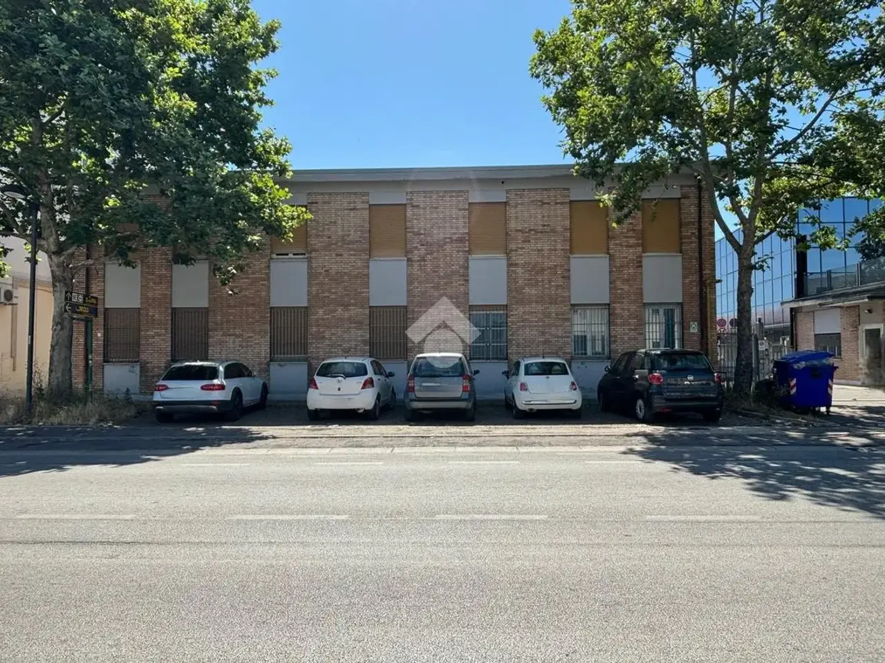 Palazzina commerciale in Via Tiburtina Valeria 419, Pescara, {3} - Foto 1