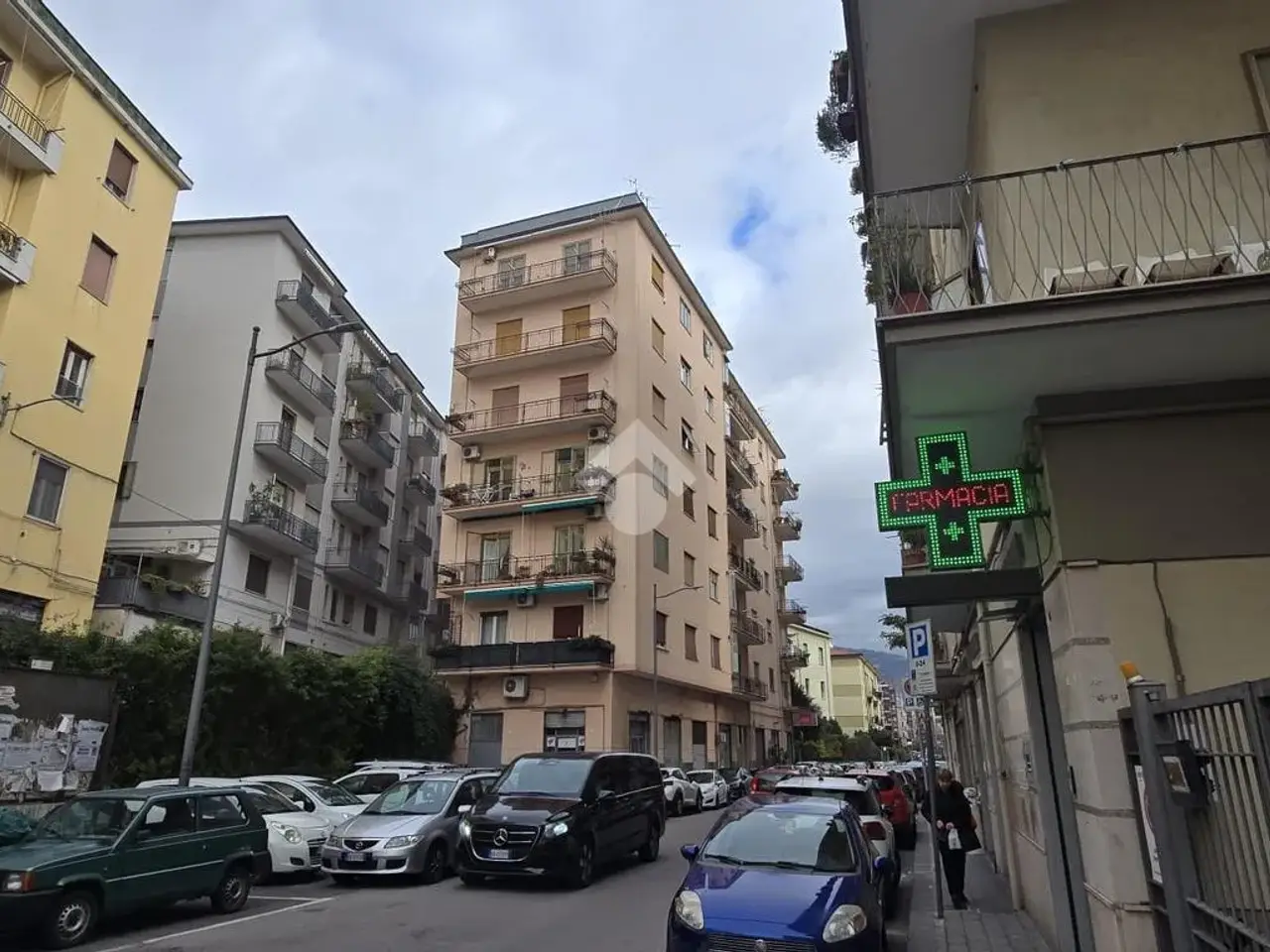 Negozio in Via Antonio Manganario 1, Salerno, {3} - Foto 2