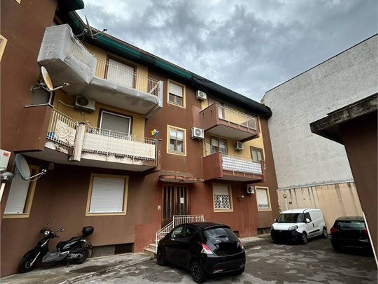 appartamento in vendita a Palermo in zona Chiavelli