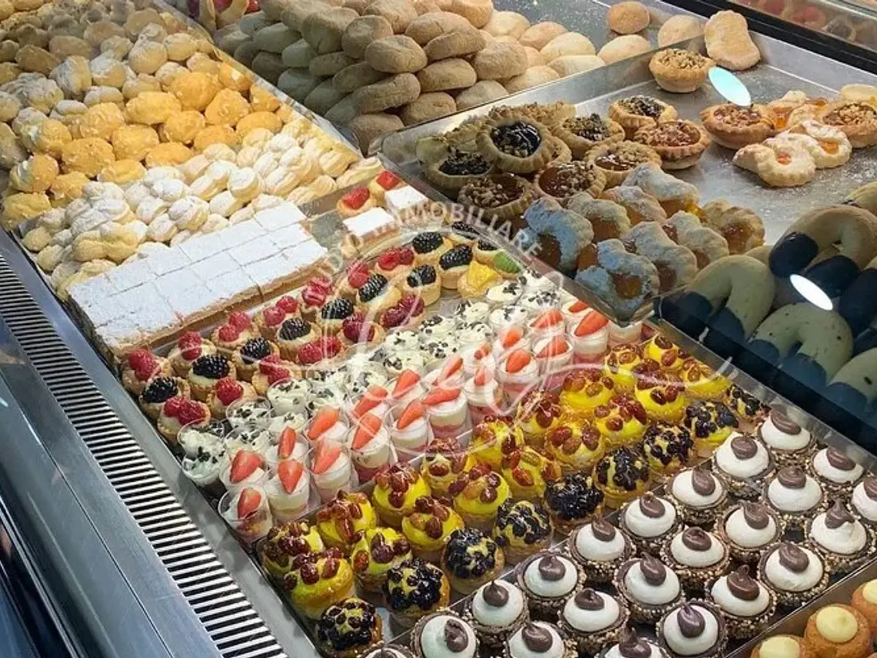 Pasticceria in , Pietrasanta, {3} - Foto 1