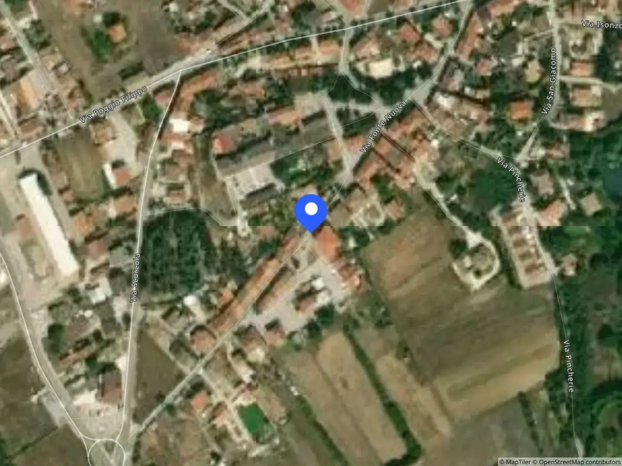 Autorimessa in Via Fonte Nuova, 67062 Magliano De' Marsi Aq, Italia 67062, Magliano De' Marsi, {3} - Foto 2