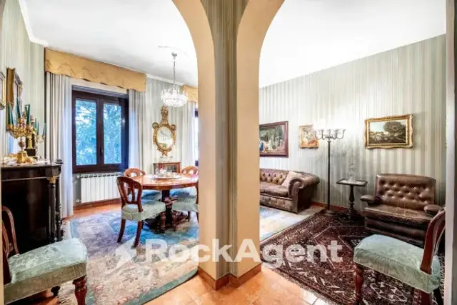 main gallery real estate image