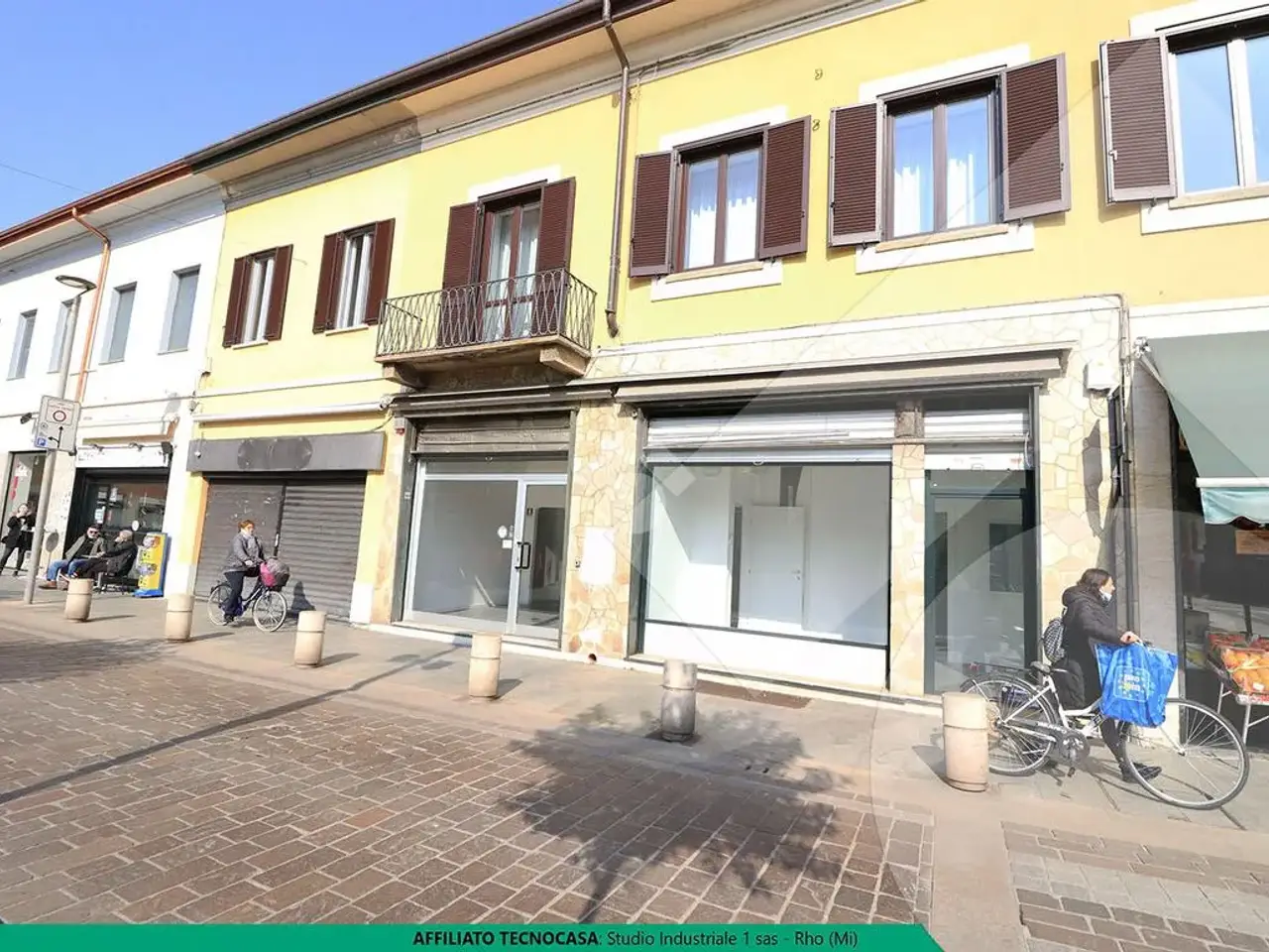 Negozio in Largo Mazzini 8, Rho, {3} - Foto 1