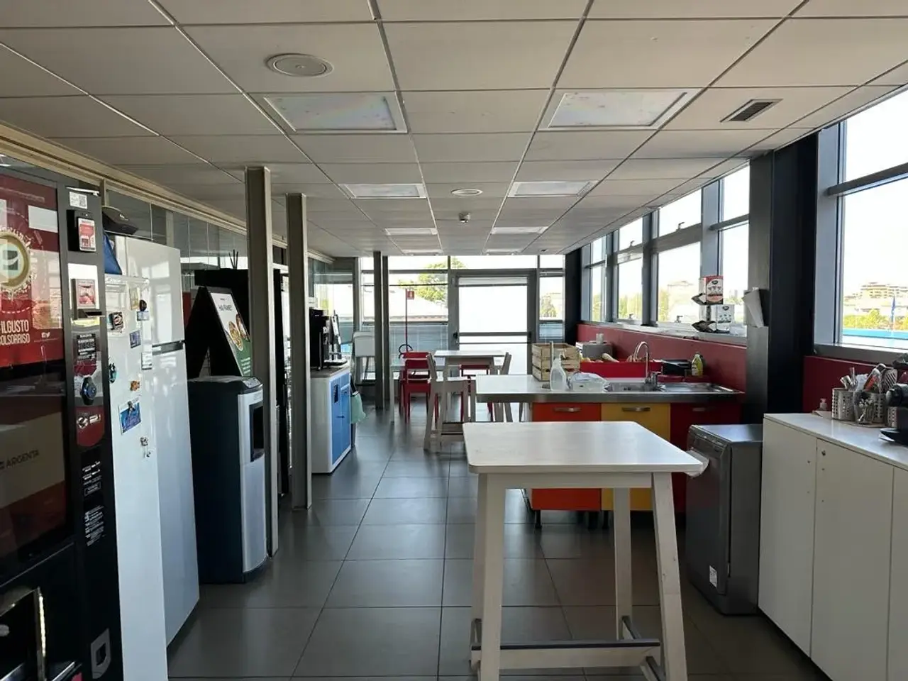 Ufficio in Via Lavoratori Autobianchi 1, Desio, {3} - Foto 1