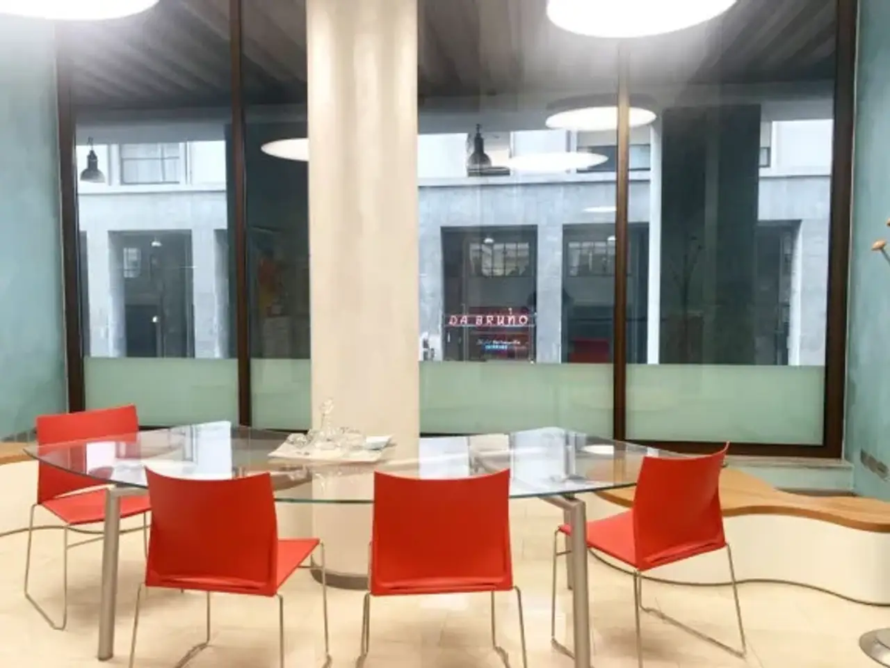 Negozio in Via Maurizio Gonzaga 5, Milano, {3} - Foto 1