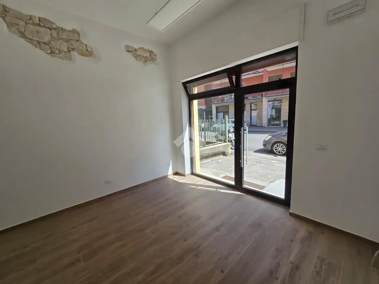 Negozio in Viale Sicilia 2, Verona, {3} - Foto 1