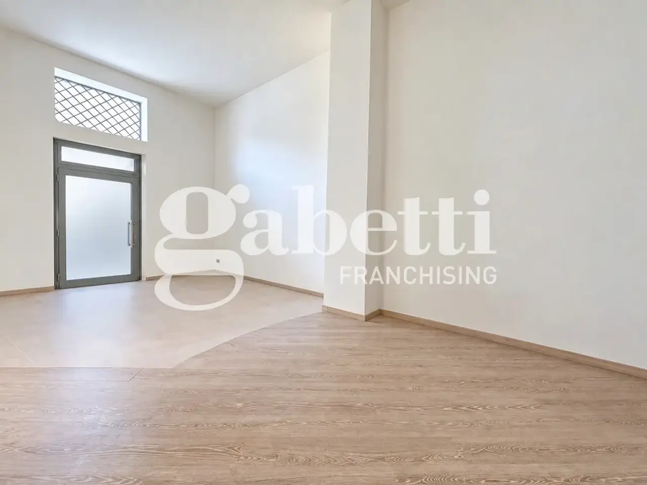 Negozio in Via Principe di Piemonte  9, Grumo Nevano, {3} - Foto 2