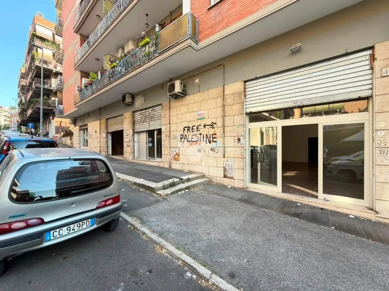 Negozio in Via Luigi Chiarelli 41, Roma, {3} - Foto 2