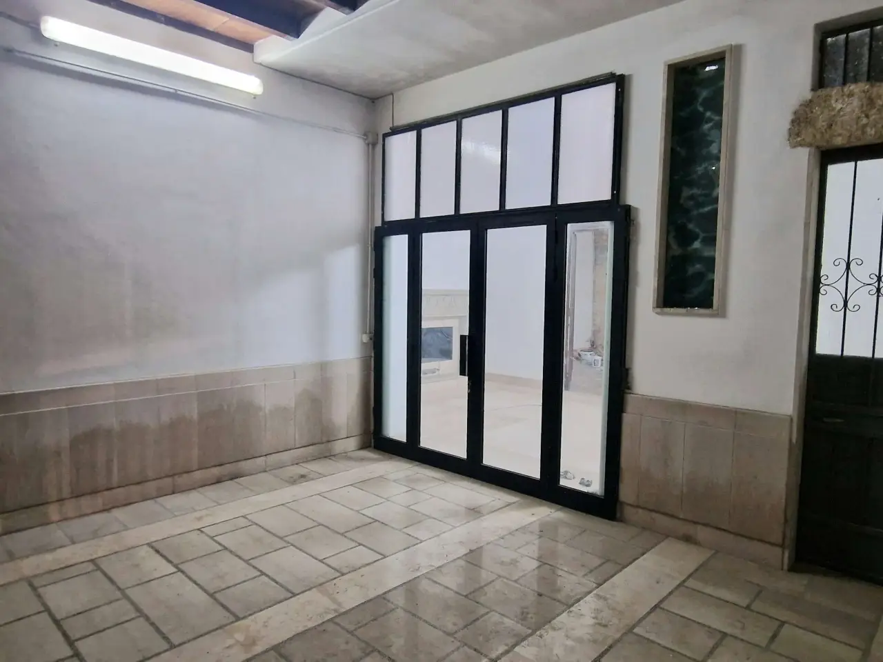 Negozio in Via Rodi  4, San Donaci, {3} - Foto 2