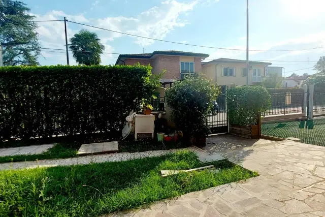 4-room flat in Via Donatello, Noventa Padovana - Photo 1