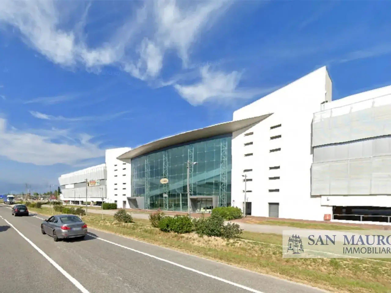 Esercizio commerciale in Via Prasecco, Pordenone, {3} - Foto 2