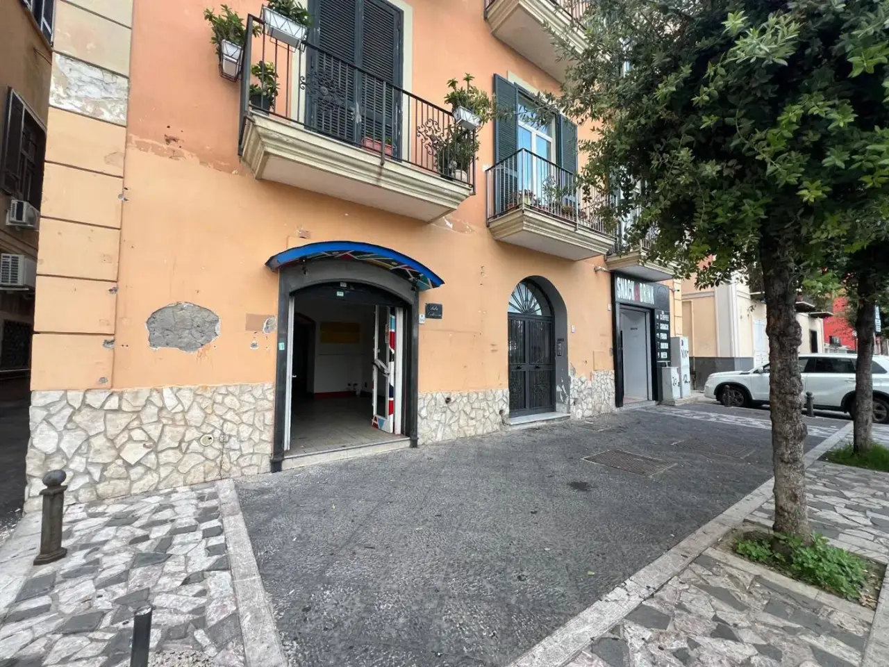 Negozio in Corso Umberto I, Pozzuoli, {3} - Foto 2