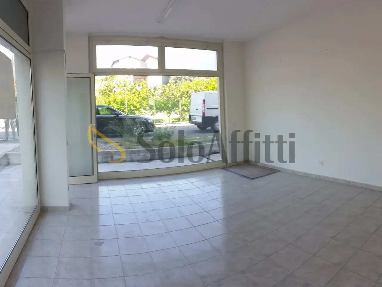 Negozio in Via del Pontiere 27/a, Legnago, {3} - Foto 1