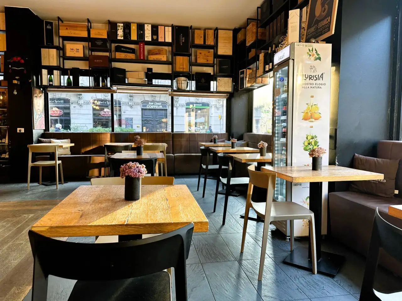 Bar in , Bergamo, {3} - Foto 2