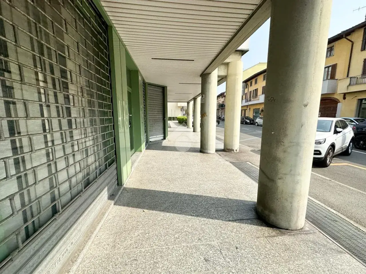 Negozio in Via Don Crippa Raffaele 7, Lissone, {3} - Foto 2