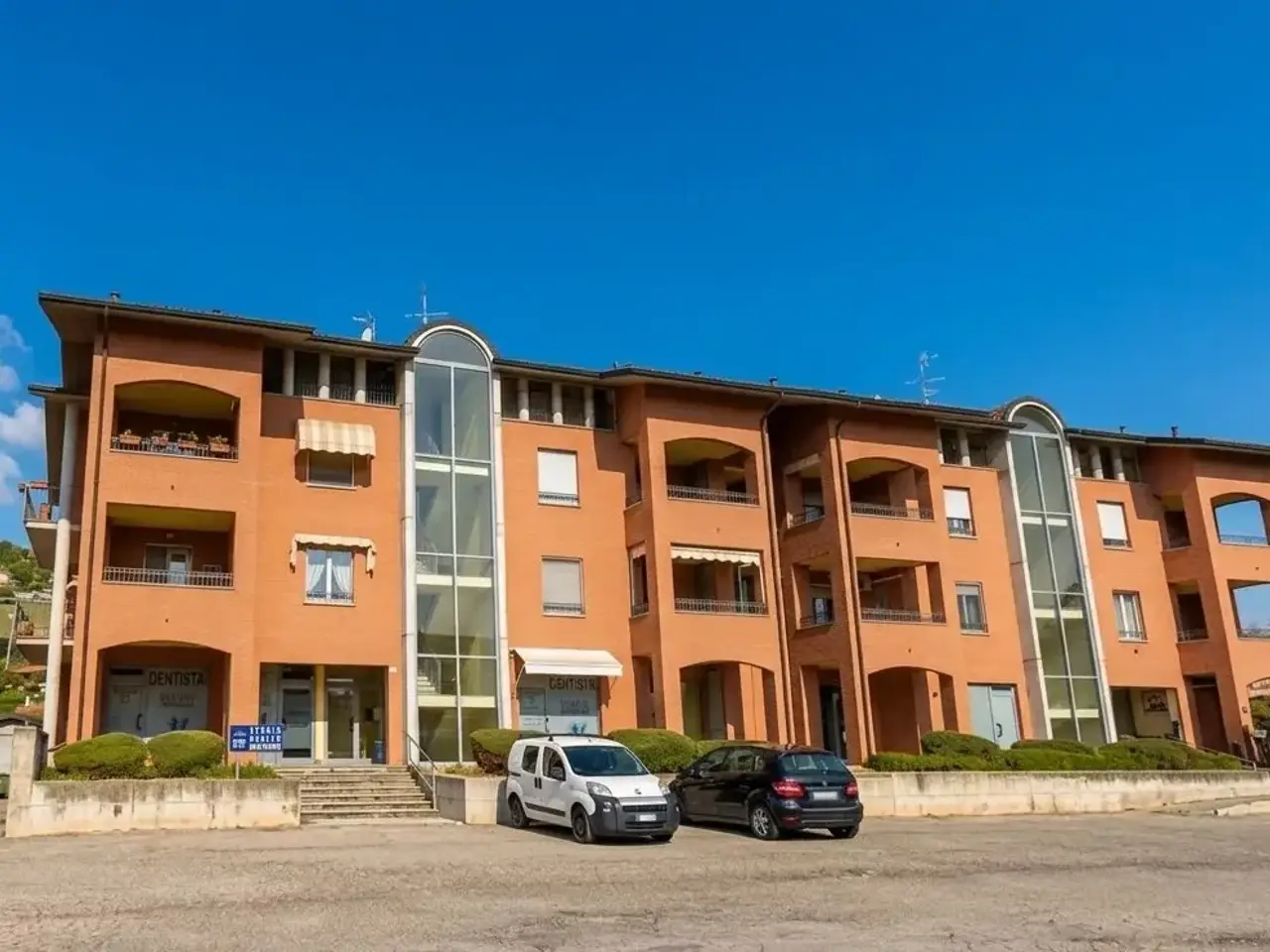 Negozio in , Neive, {3} - Foto 1