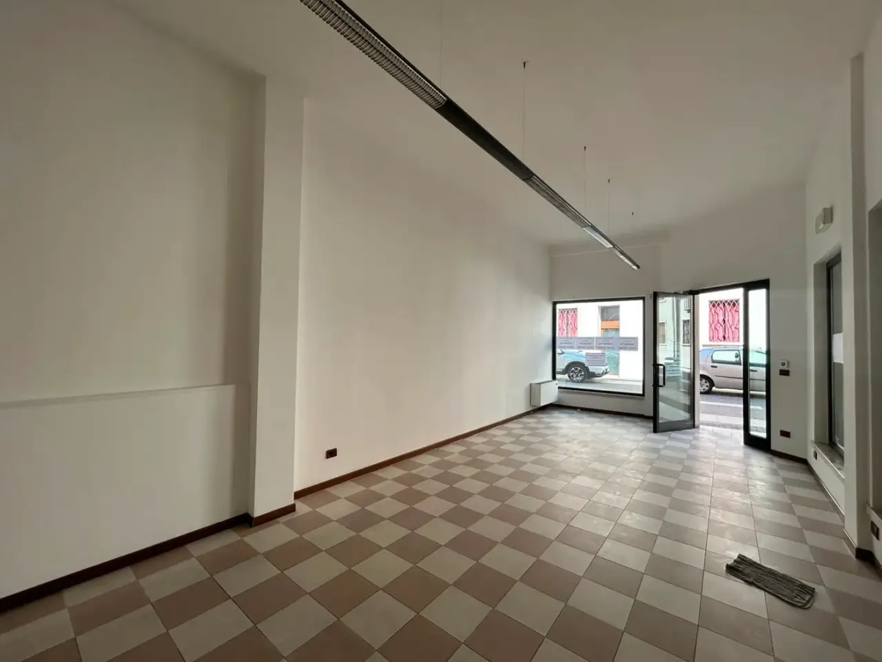 Negozio in Via Ospital Vecchio 10, Legnago, {3} - Foto 1