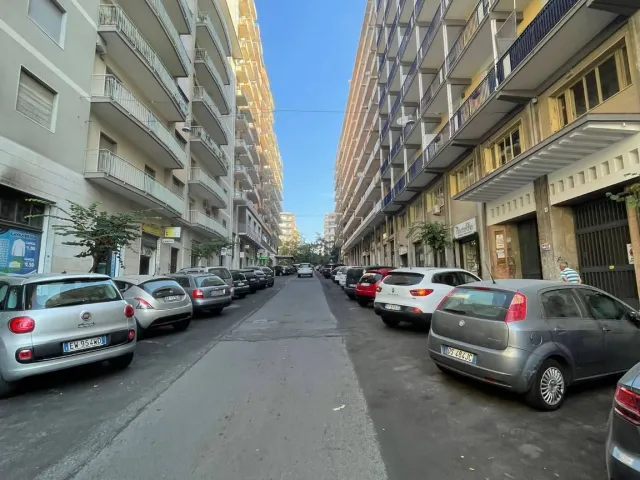 Shop in Corso Sicilia, Acireale - Photo 1