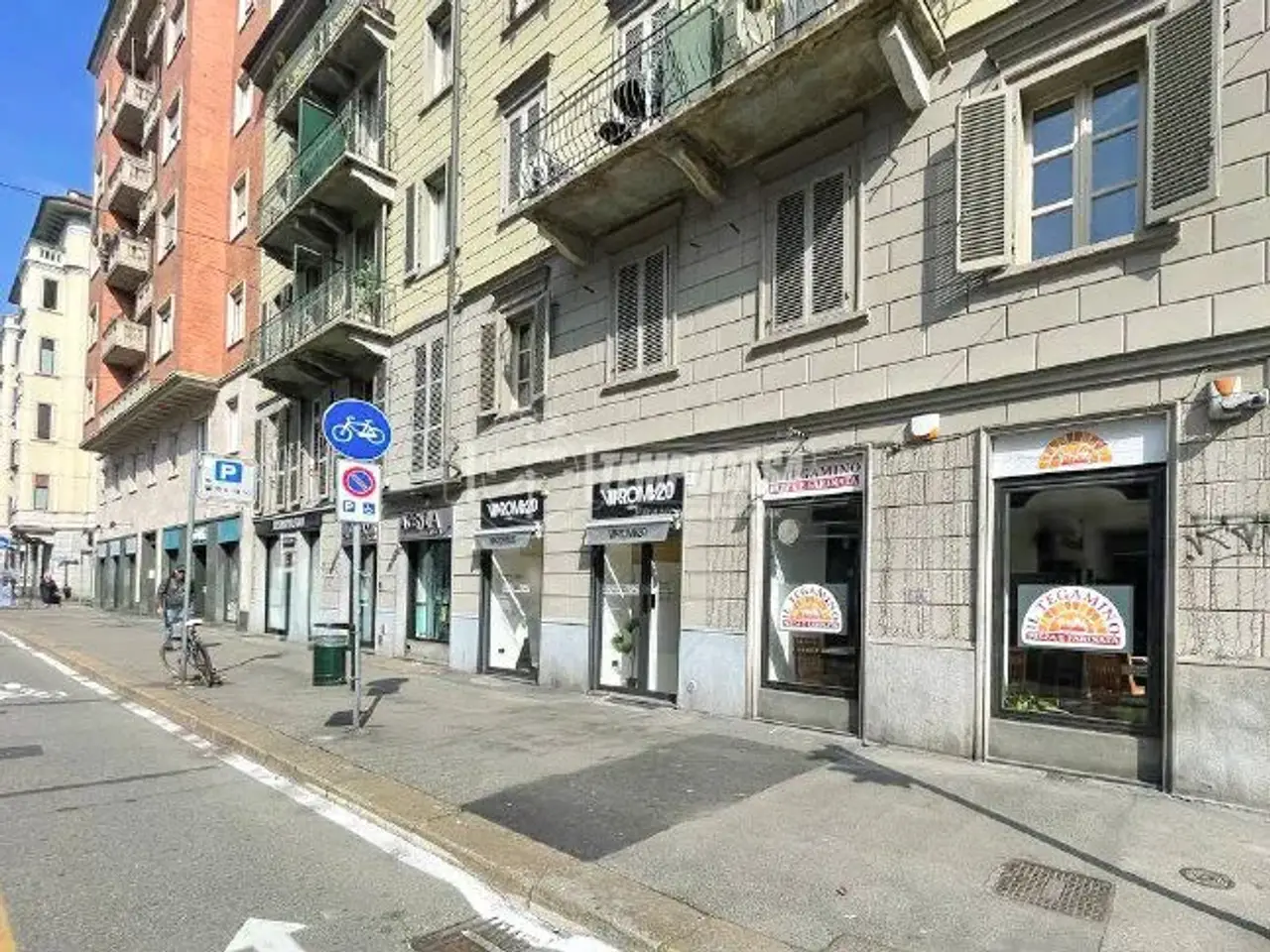 Negozio in Corso Stati Uniti 8, Torino, {3} - Foto 1
