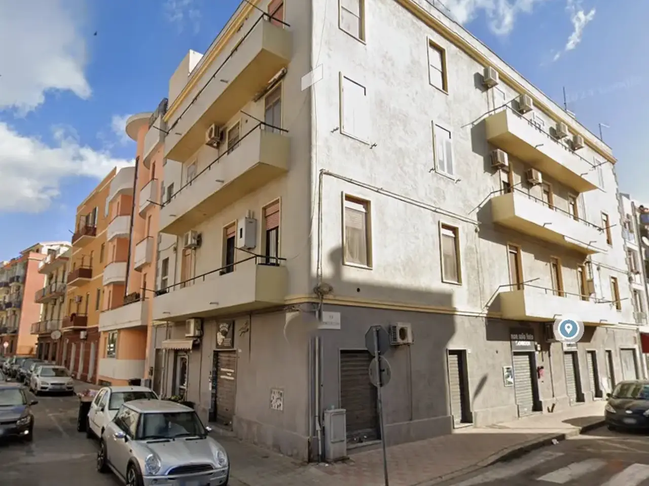 Negozio in Via Cornalias 63, Cagliari, {3} - Foto 1