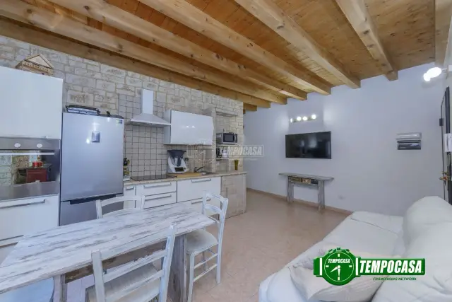 2-room flat in {3}, Piazza Roma - Photo 1