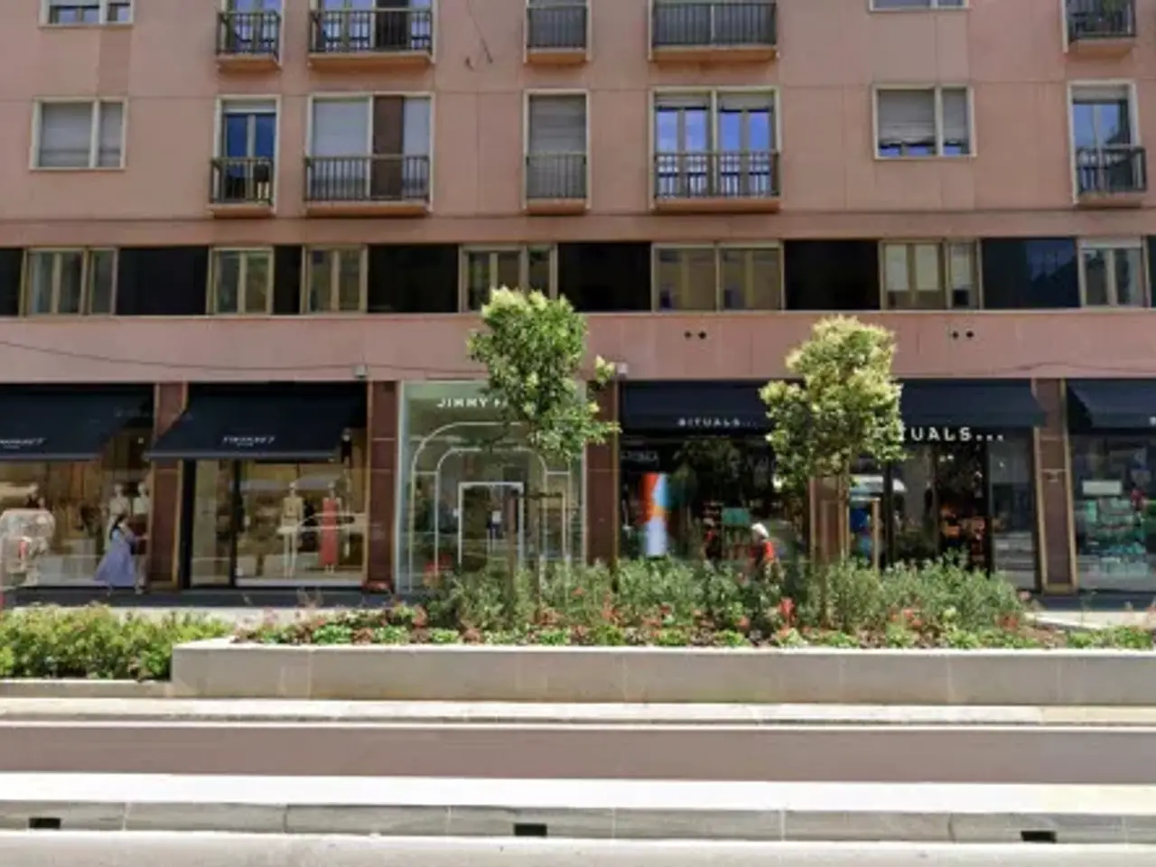 Negozio in Corso Buenos Aires 14, Milano, {3} - Foto 1
