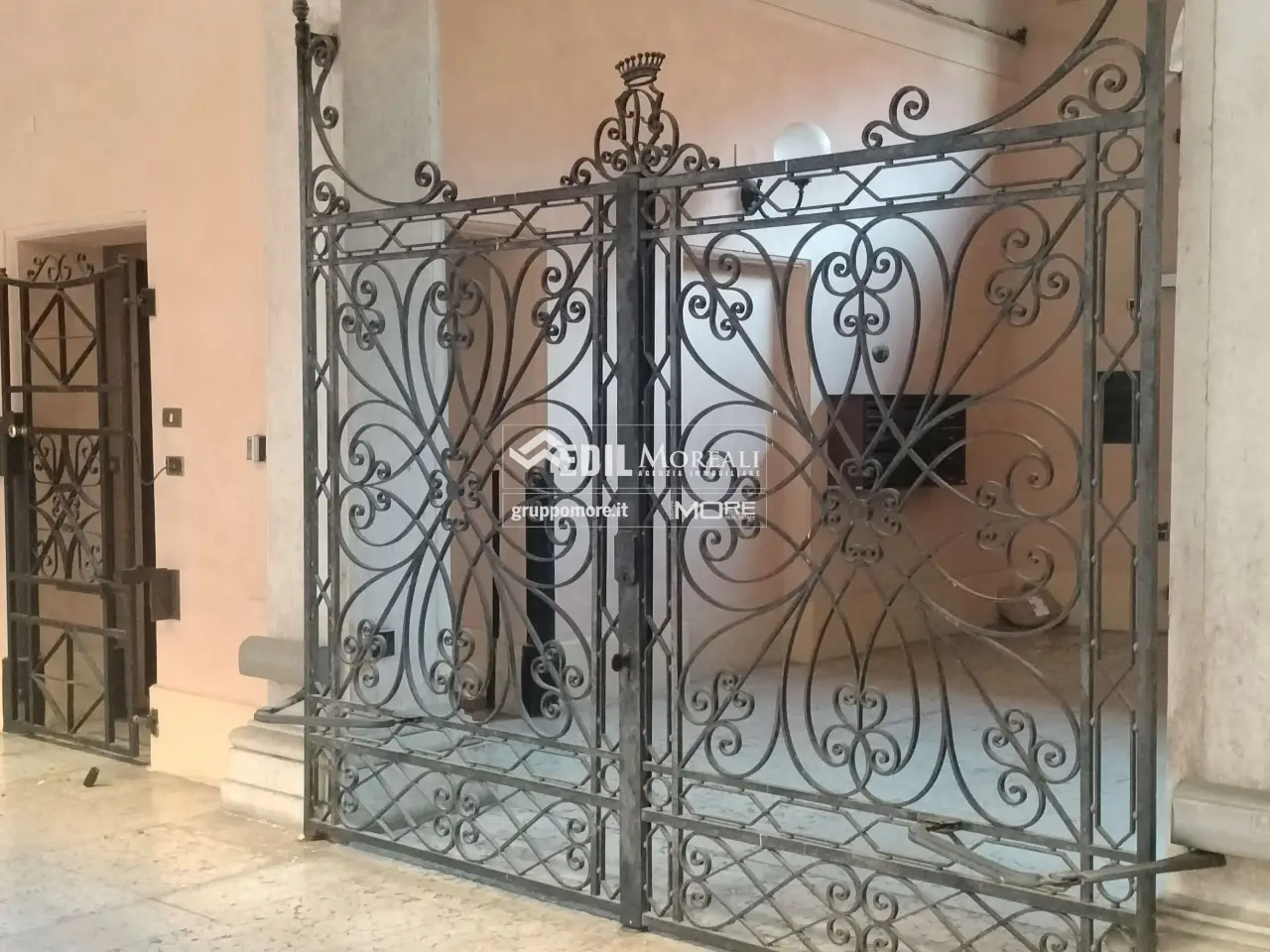 Ufficio in , Modena, {3} - Foto 1