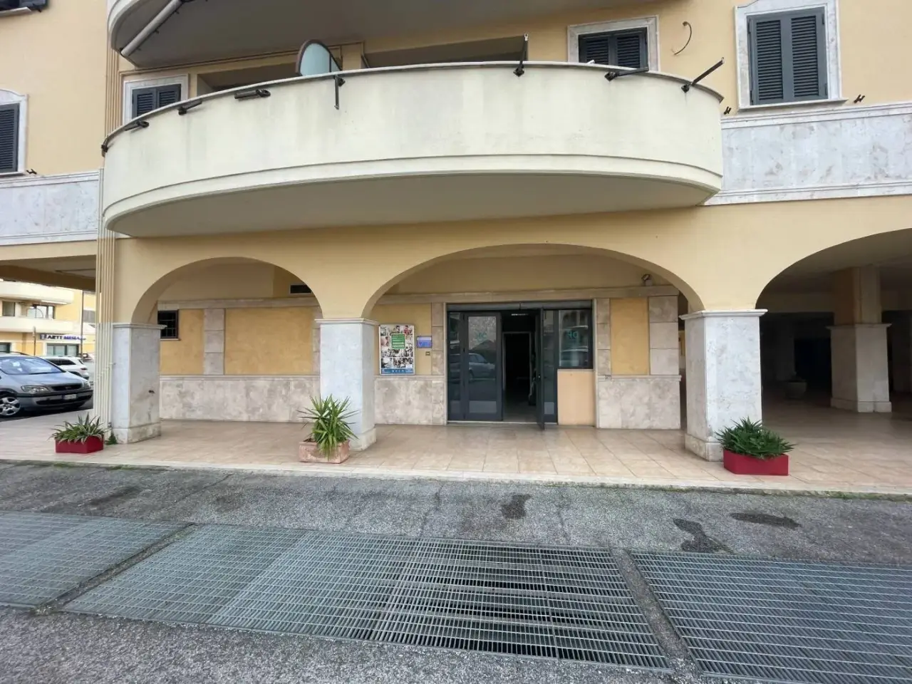 Ufficio in Via Costantino 20, Guidonia Montecelio, Guidonia Montecelio, {3} - Foto 1