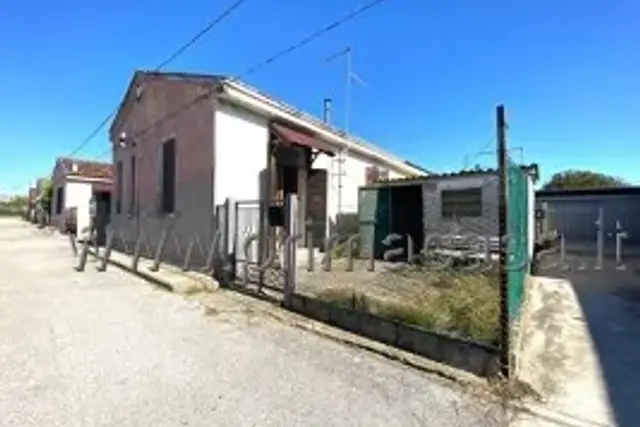 Casa indipendente in Corso della Vittoria 2, Legnago - Foto 1