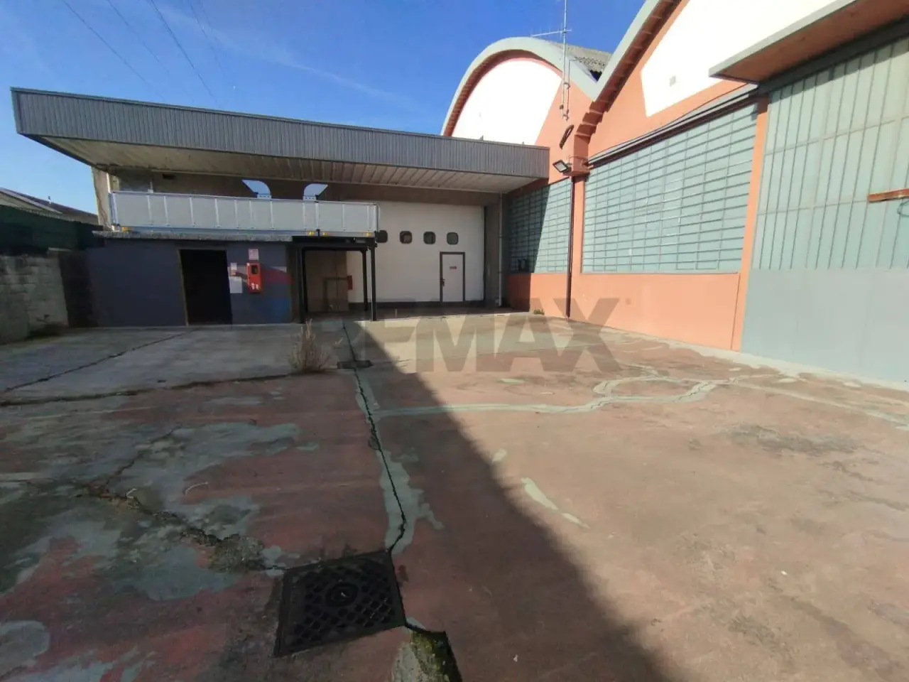 Capannone in Via Mario Greppi 16, Cologno Monzese, {3} - Foto 2