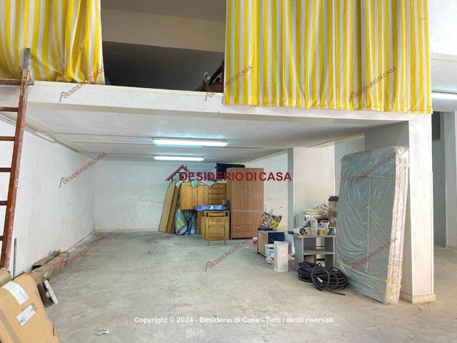 Warehouse in {3}, Via Luisa Sanfelice 33 - Photo 1