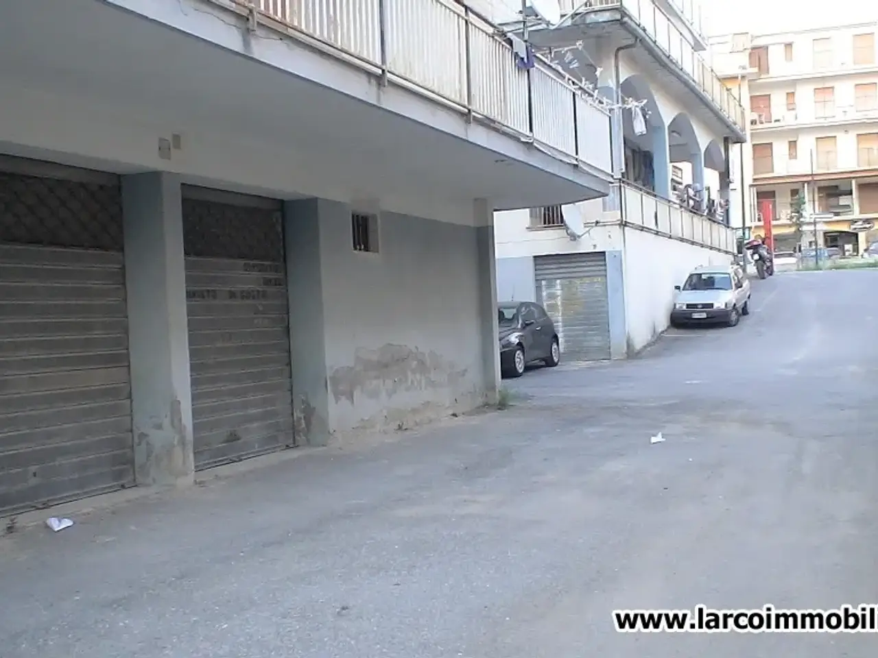 Parcheggio chiuso in Via Lauro  - Residence Azzurro    | Scalea  (Cosenza), Scalea, {3} - Foto 1