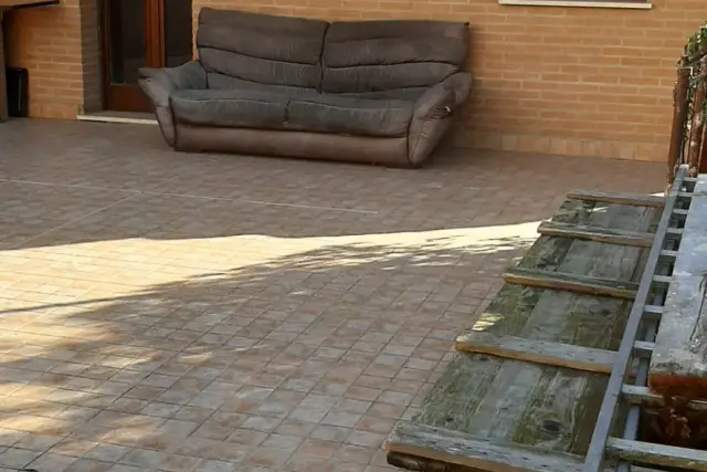 insertion image