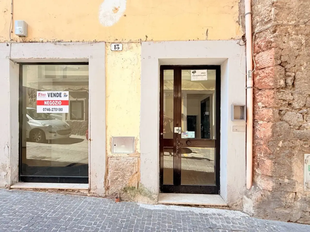 Negozio in Via Pennina 13, Rieti, {3} - Foto 1