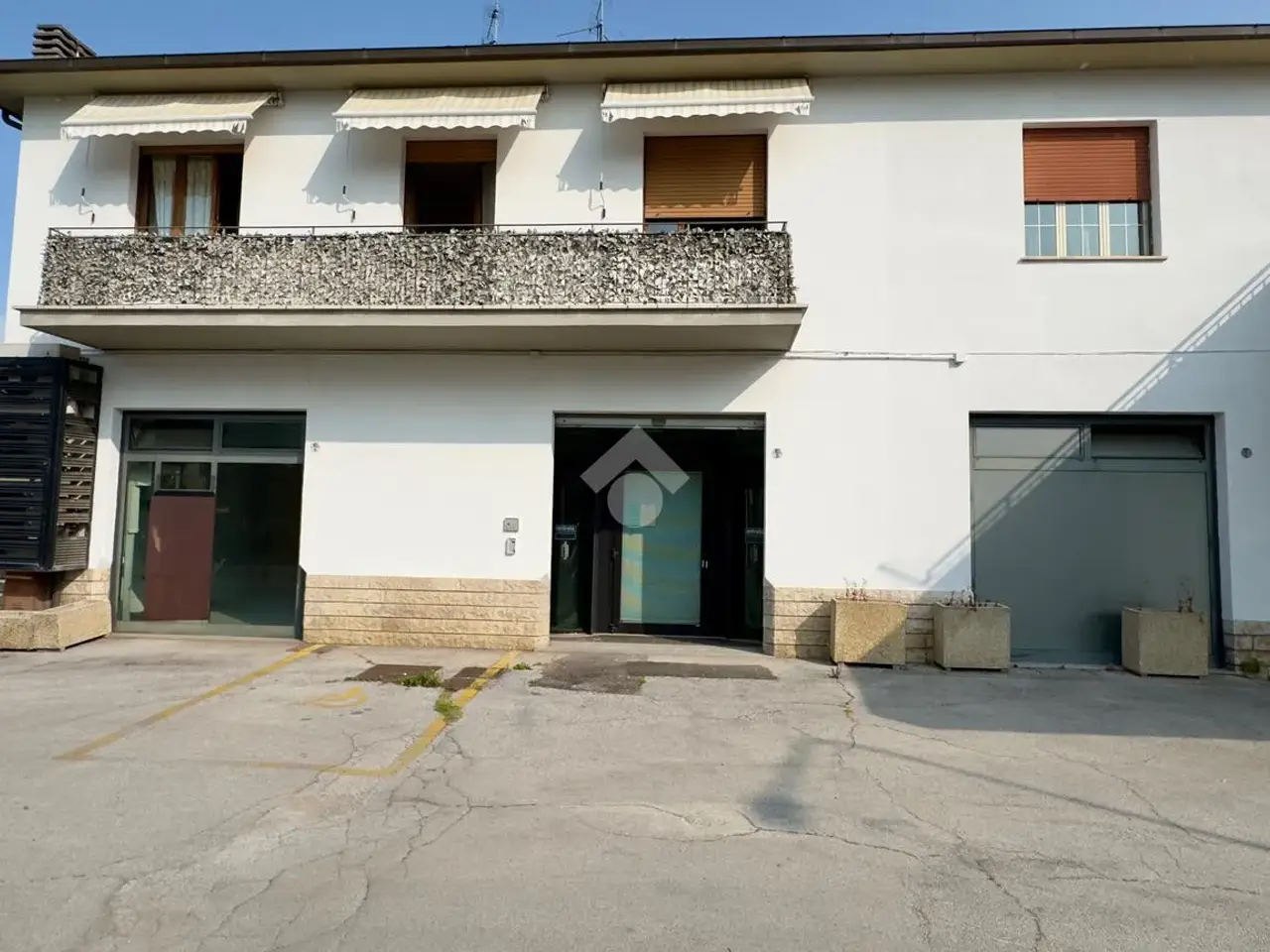 Negozio in Via Aldo Bologni 80, Citta' Di Castello, {3} - Foto 1