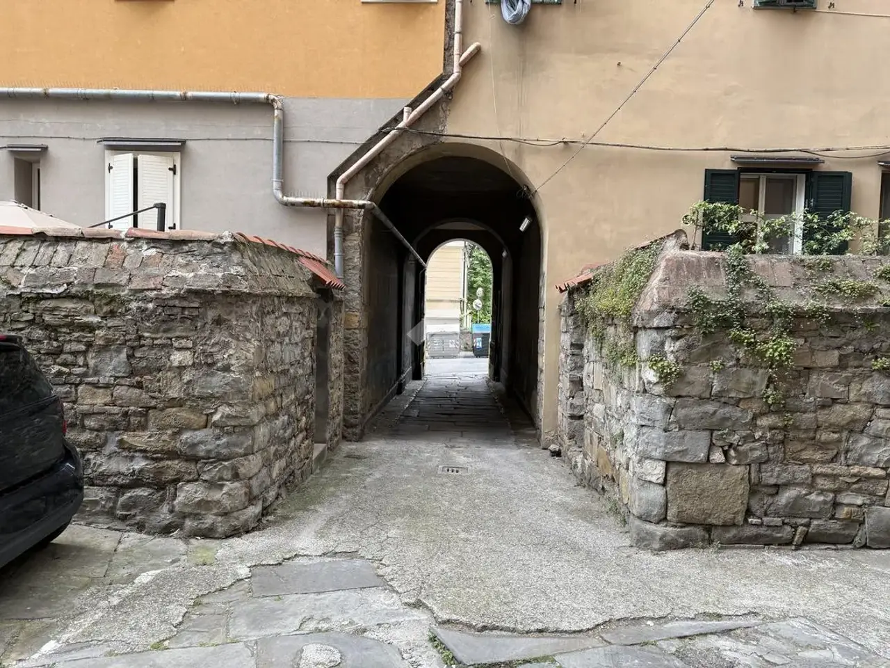 Magazzino in Via Principe di Montfort 8, Trieste, {3} - Foto 2