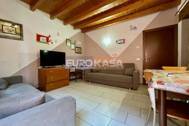 3-room flat in Via San Donato, Osio Sotto - Photo 1