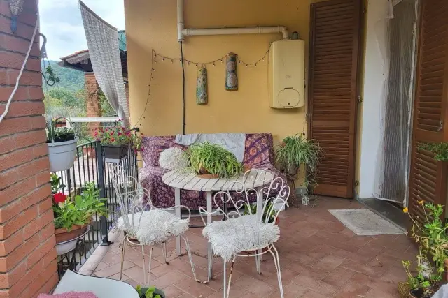 4-room flat in Via Le Piana, Vernio - Photo 1