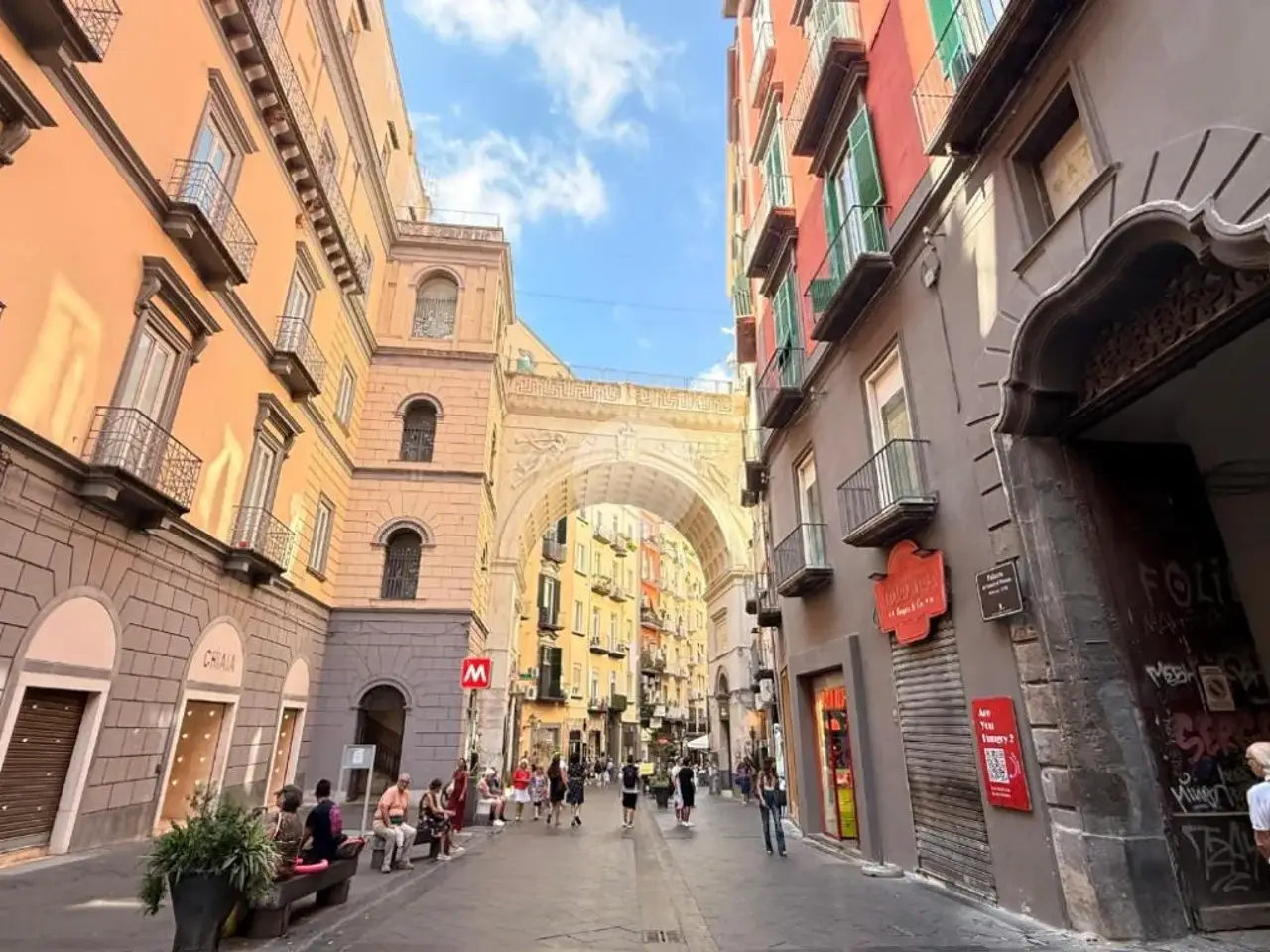 Negozio in Gradoni di Chiaia 63, Napoli, {3} - Foto 2