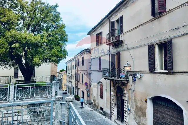 Casa indipendente in vendita, Corso Garibaldi 10, Cingoli - Foto 1