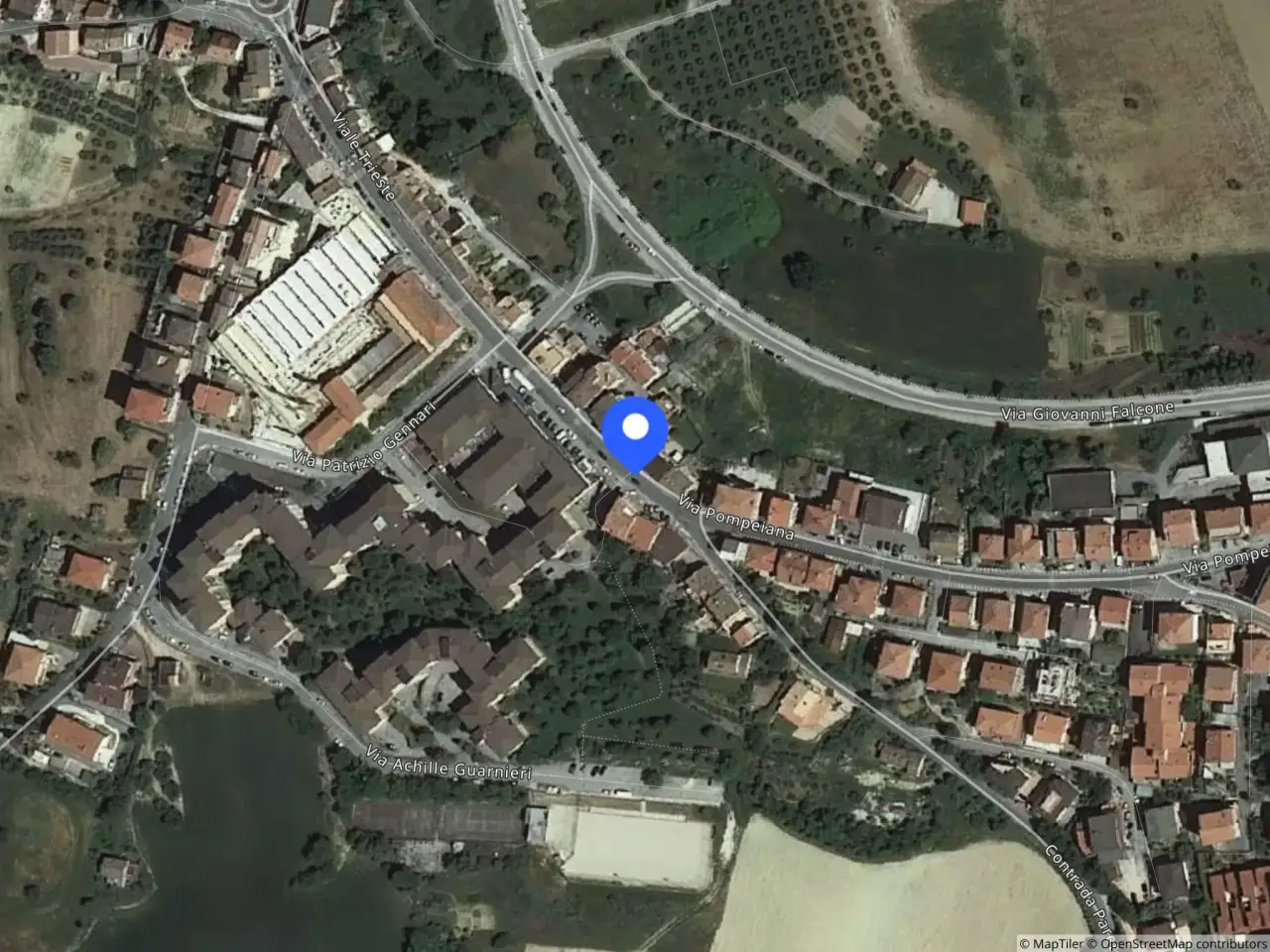 Negozio in Via Trieste, 63900 Fermo Fm, Italia 63900, Fermo, {3} - Foto 2