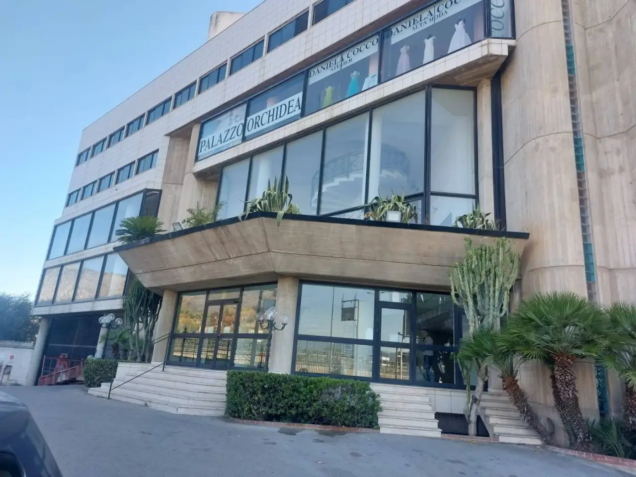 Locale commerciale in Viale della Regione Siciliana, Palermo, {3} - Foto 1