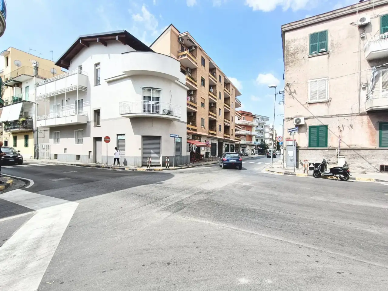 Negozio in Via Caiazzo, Pomigliano D'Arco, {3} - Foto 2