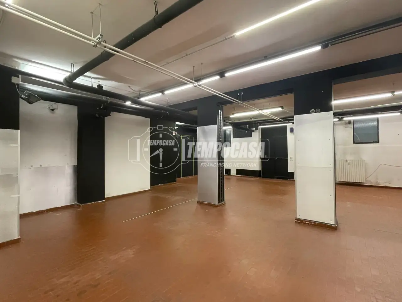 Magazzino in Via Palmanova 213/a, Milano, {3} - Foto 1