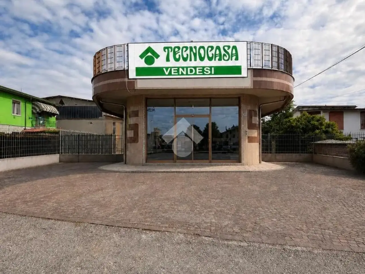 Palazzina commerciale in Via Luigi Motti 23, Gropello Cairoli, {3} - Foto 2