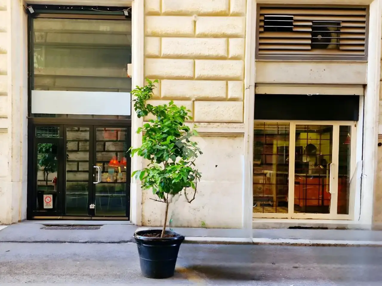 Negozio in Via di S. Pantaleo 0000, Roma, {3} - Foto 1