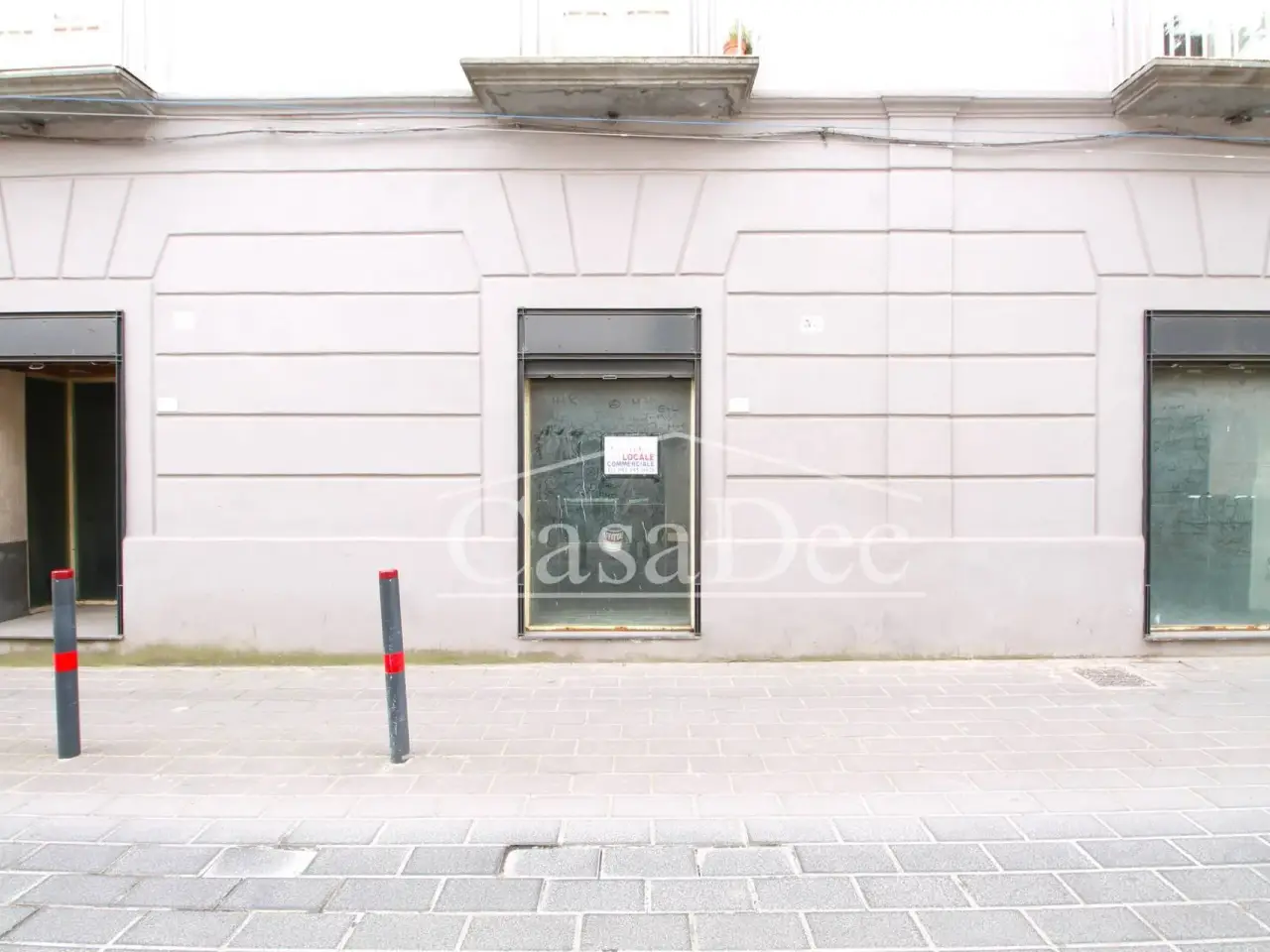 Negozio in Via San Michele Archangelo 39, Trentola-Ducenta, {3} - Foto 1